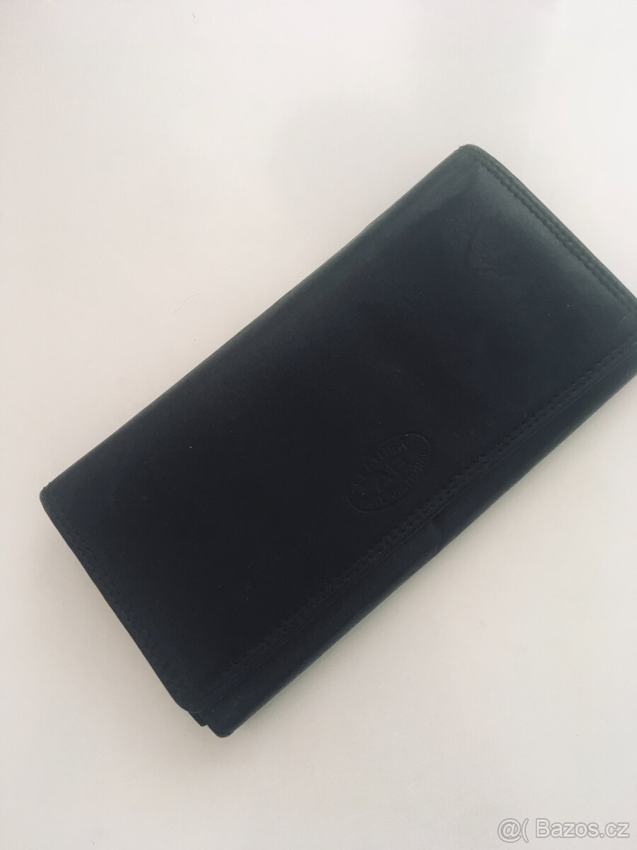 Černá kožená peněženka - rukodělná výroba - 2