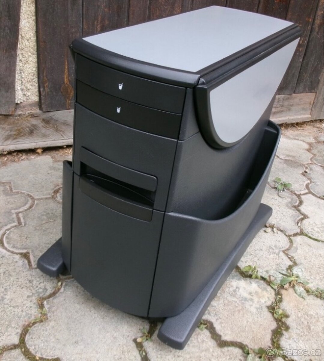 VW T5, T6 Multivan stolek originál, multifunkční stolek - 2