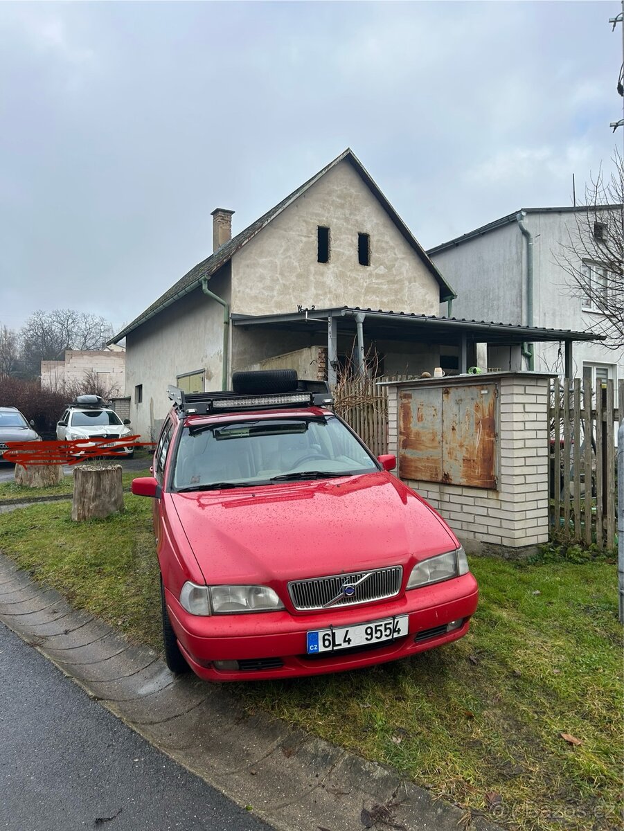Volvo v70 2.4T AWD - 2