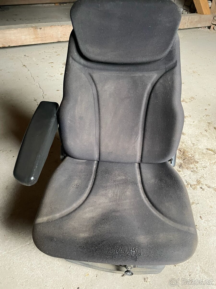 Sedačka na traktor - 2