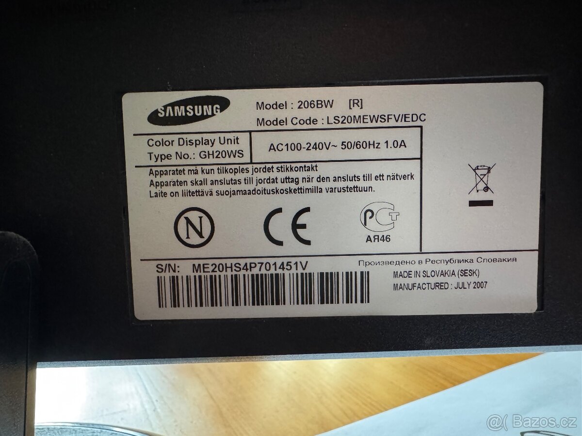 LCD Monitor Samsung 20” - 2