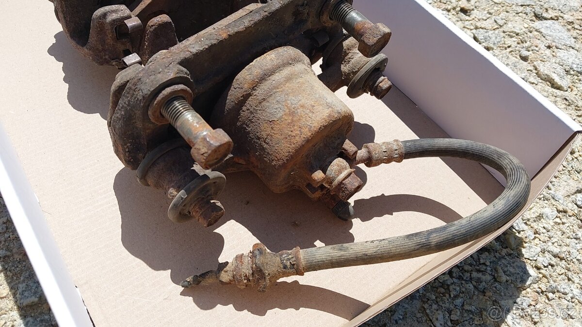 Suzuki Samurai – Brzdiče přední AISIN - 2