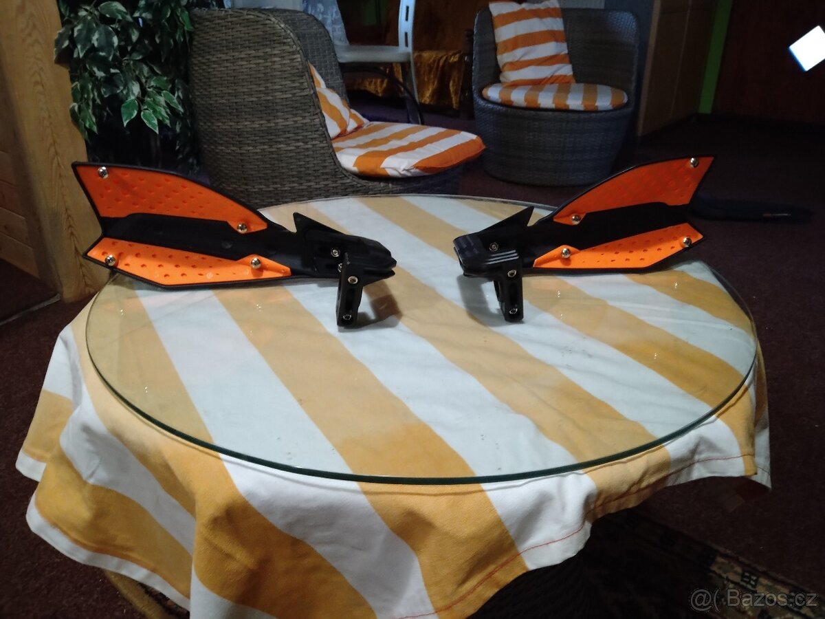 Prodám Chrániče páček na motorku - 2