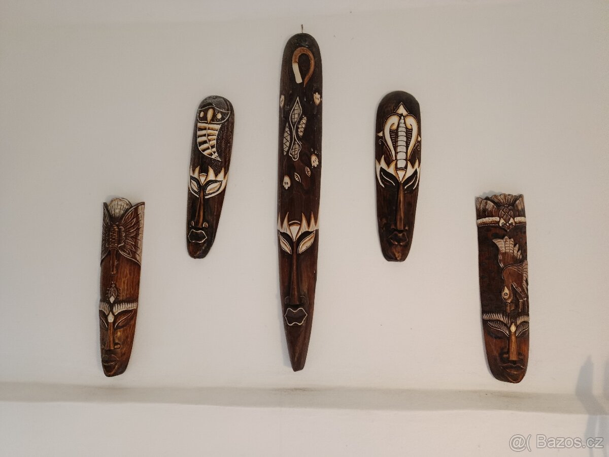 Sbírka 17 ks dřevěných masek - 2