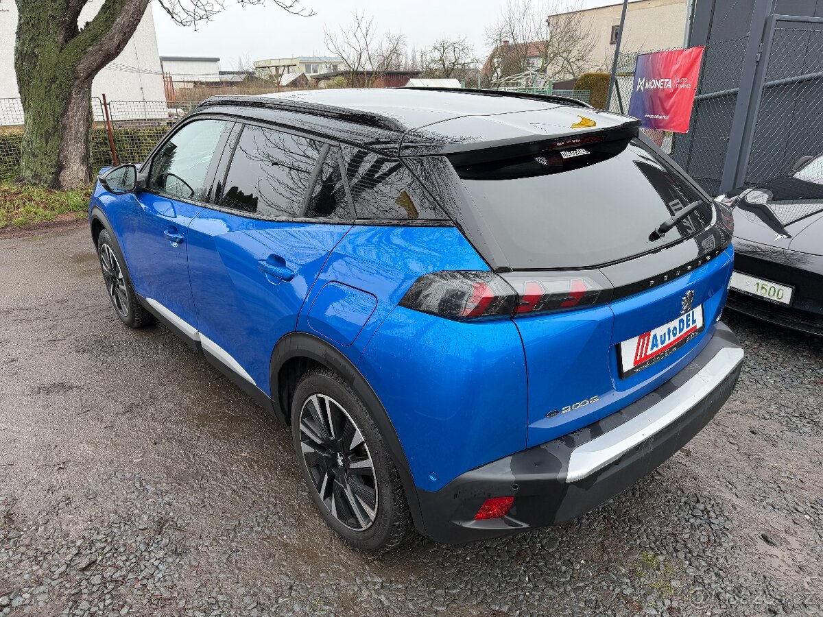 Peugeot 2008 GT 54t km e Záruka, ACC, LED - 2