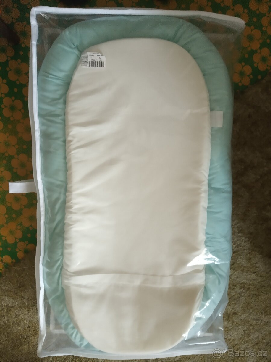 Novorozenecké hnízdečko - 2