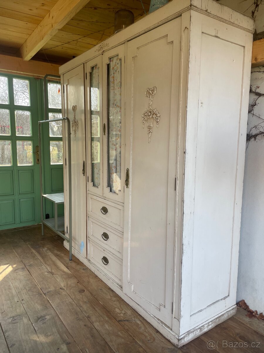 Dubová skříň - 2