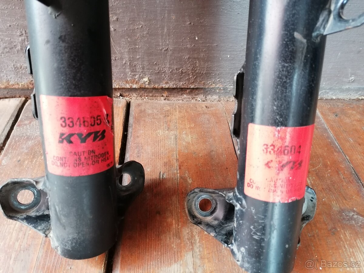 BMW Z3 / E36 přední tlumiče KYB - 2