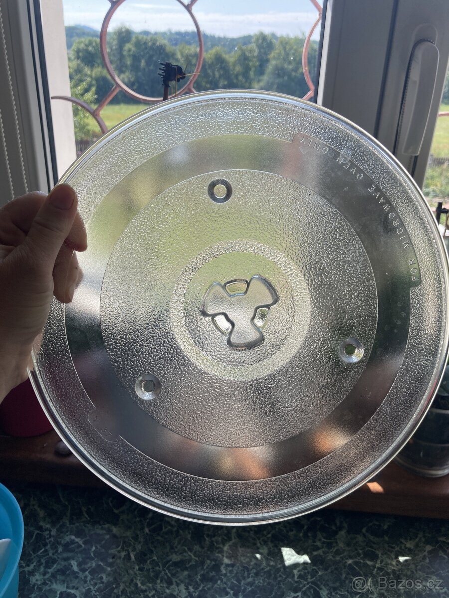 Talíř do mikrovlnky - 2