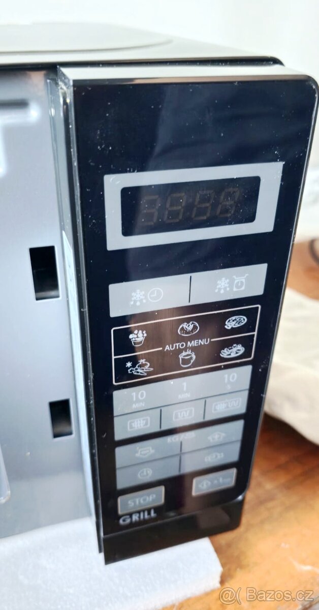 Mikrovlnná trouba Sharp R 642 BKW - 2