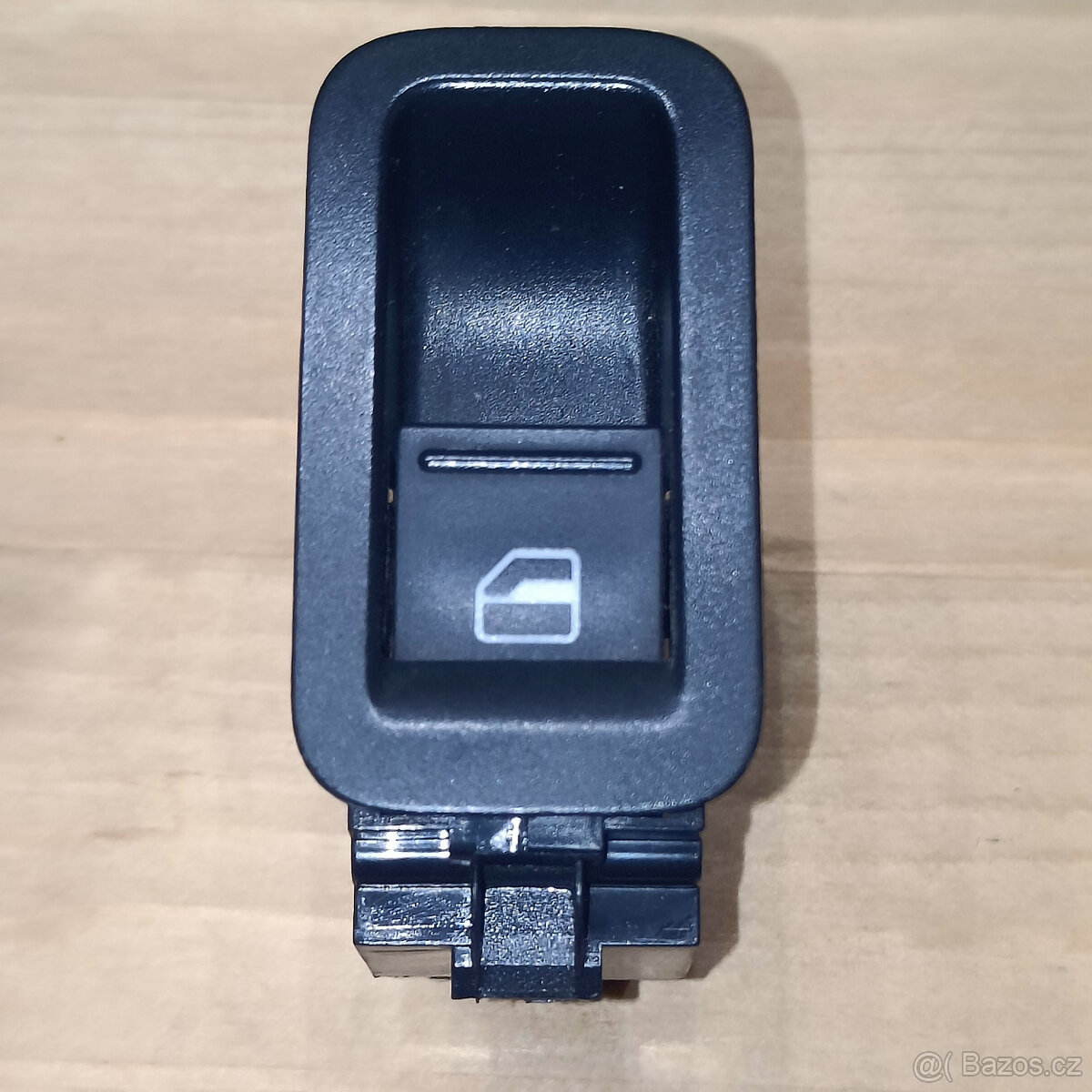 VW spínač stahování okna 7L6959855B - 2