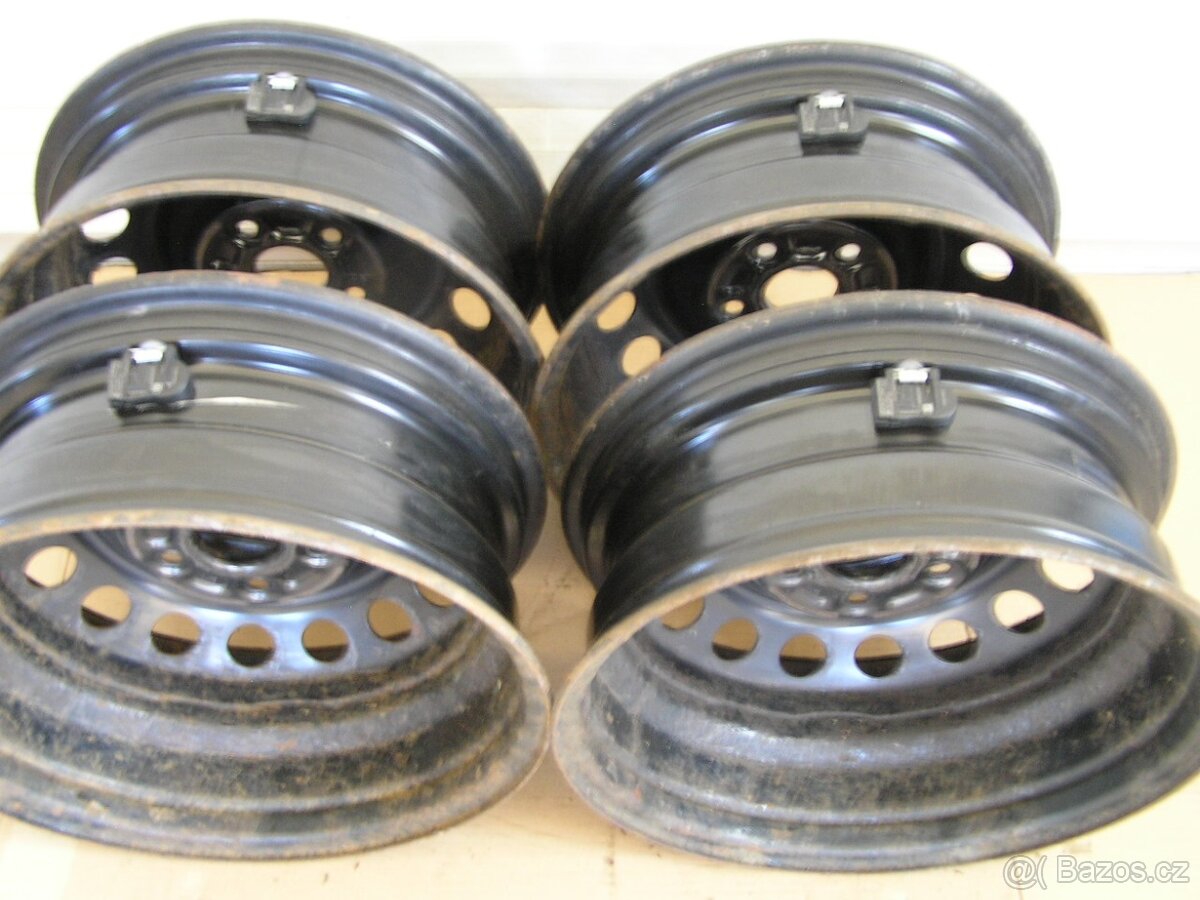 Prodám plechové disky Suzuki Vitara TPMS senzory - 2