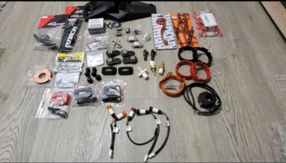 Diely KTM BREMBO SIDI - rôzne - spínač,tiahlo,silentblok - 2