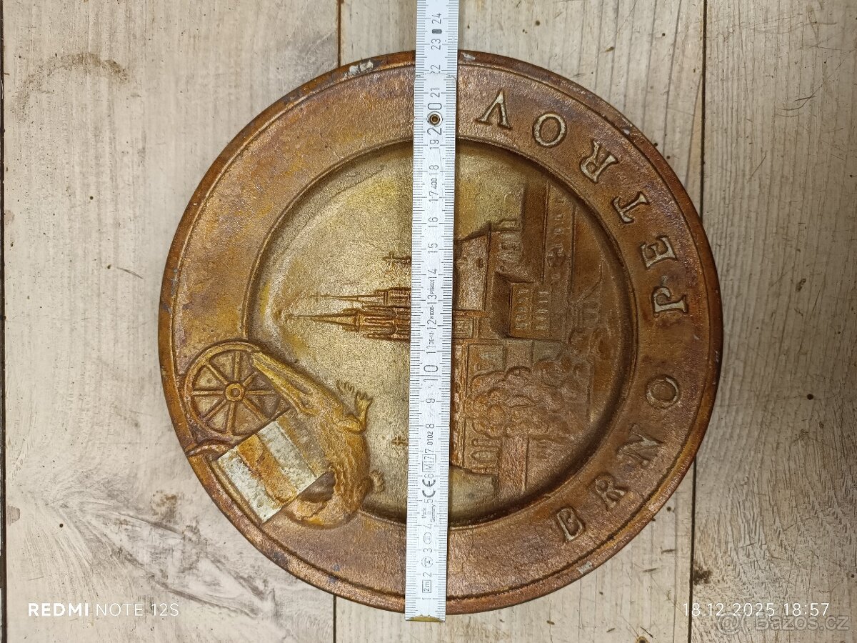 Plastika talíř BRNO odlitek obraz hliník - 2