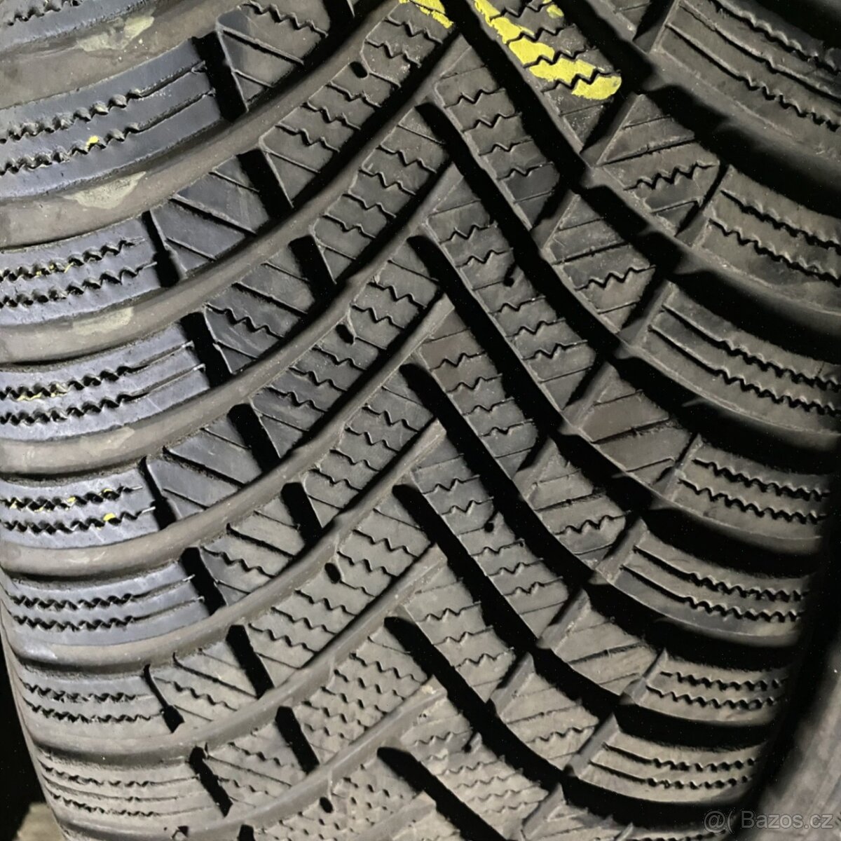 Zimní pneu 215/55 R16 93H Hankook mm - 2