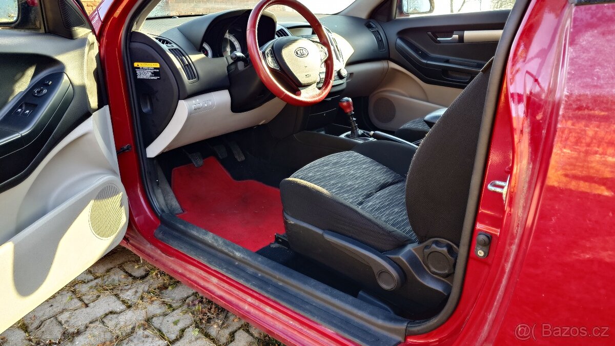 Kia proceed 1.6 crdi STK 10/27 - 2