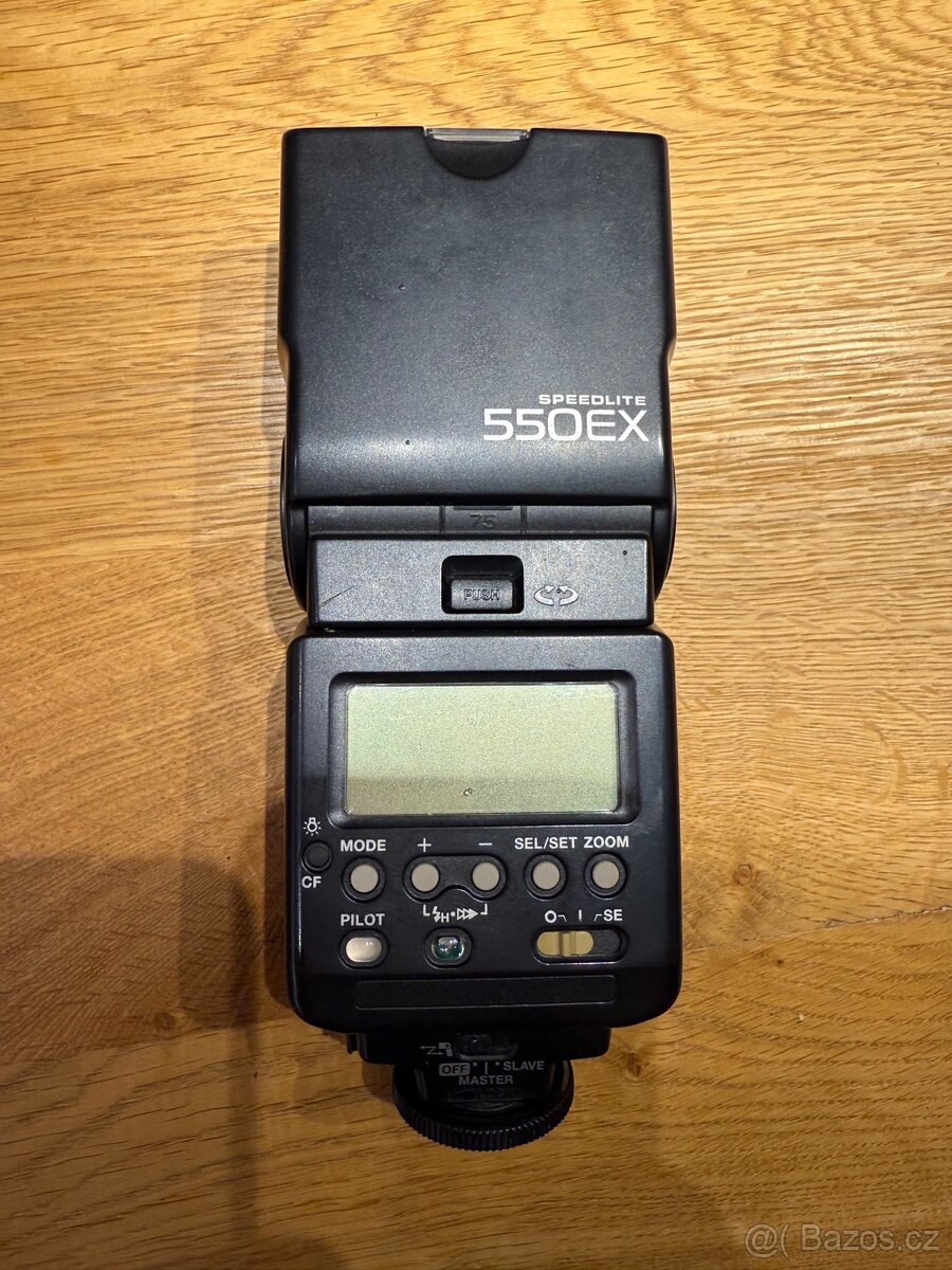 Set CANON 7D, 3 objektivy, 2 blesky - 2