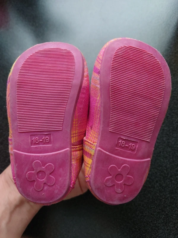 H&M dívčí sandálky / capáčky - 2