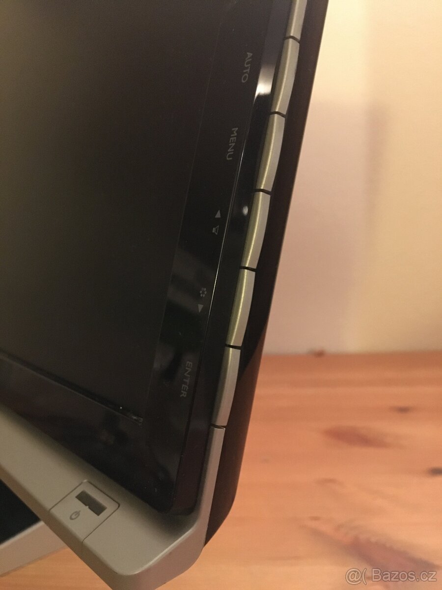 Prodám levně monitor BENQ - 2