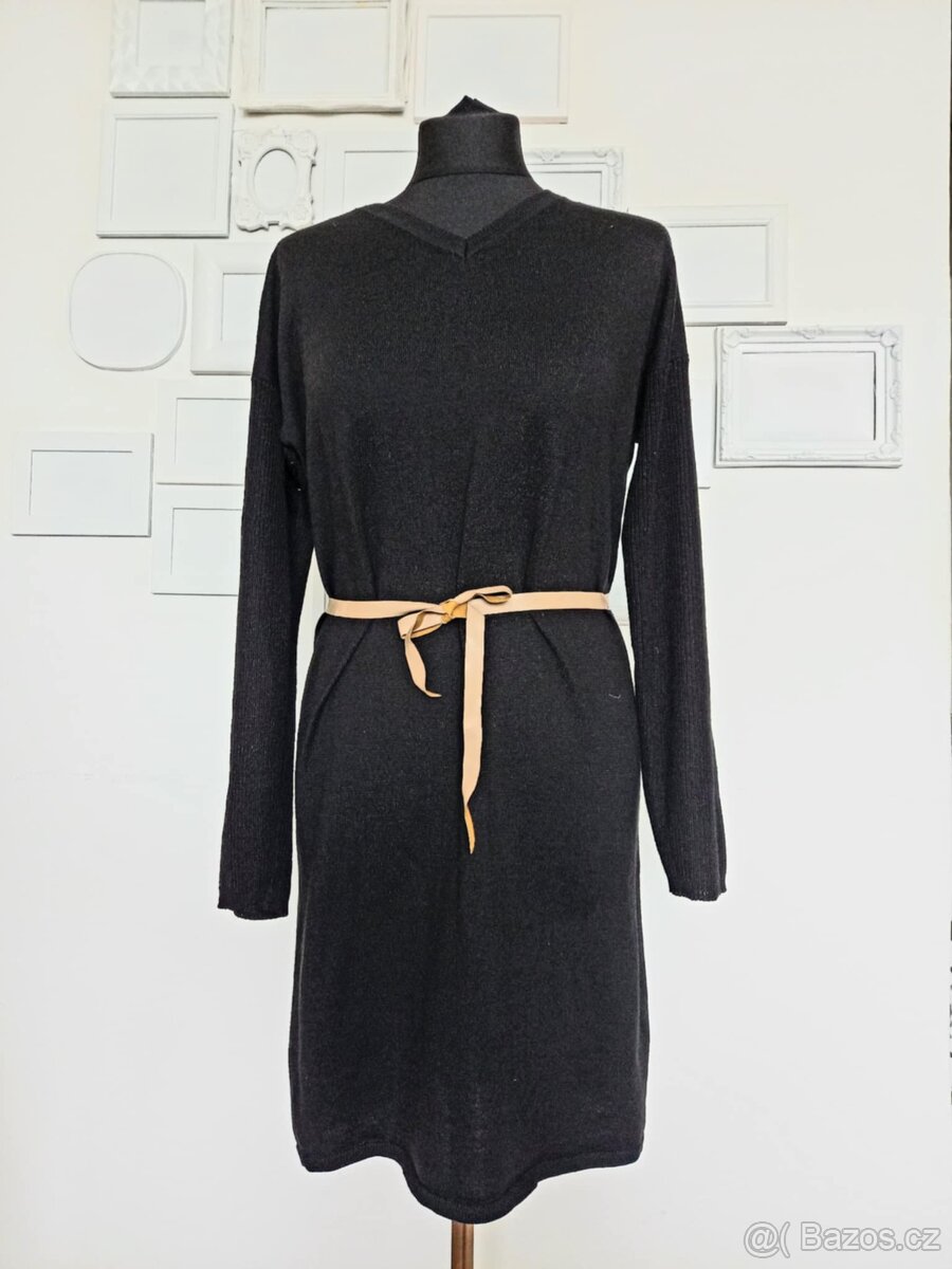 Černé vlněné šaty - 2
