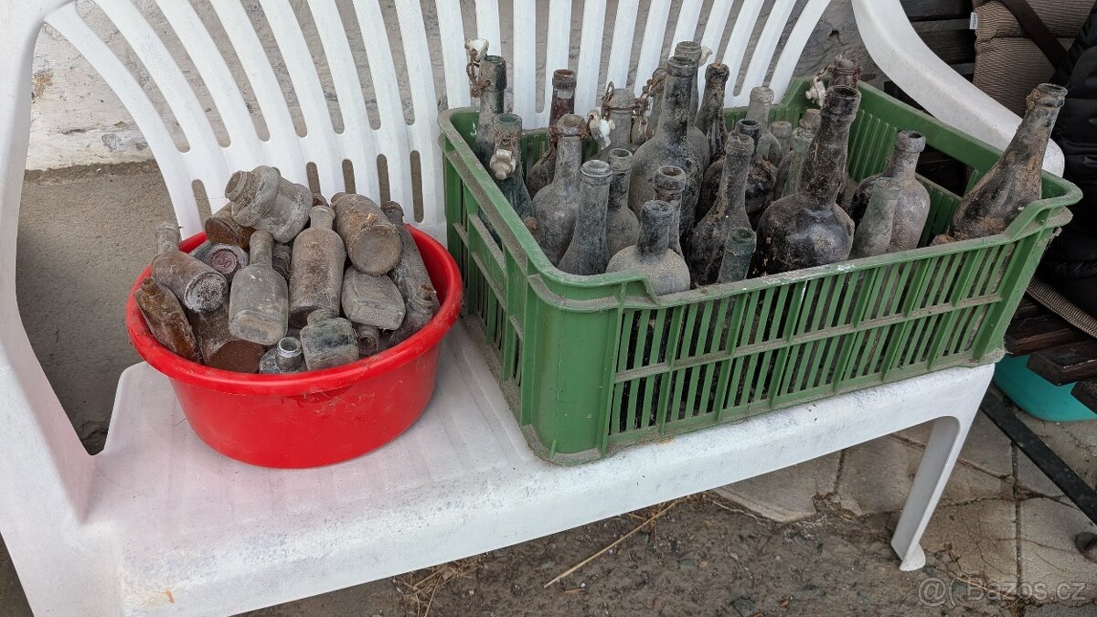 Prodám stare lahve. - 2