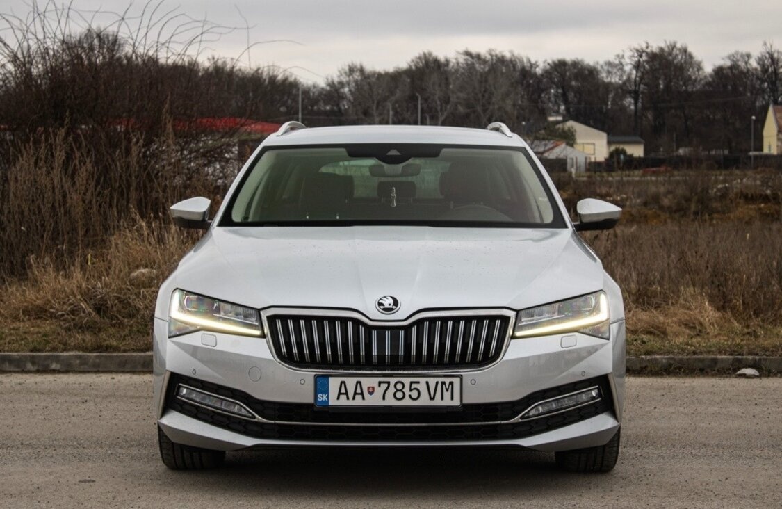 Škoda Superb 2.0 TDI DSG 2019 - 2