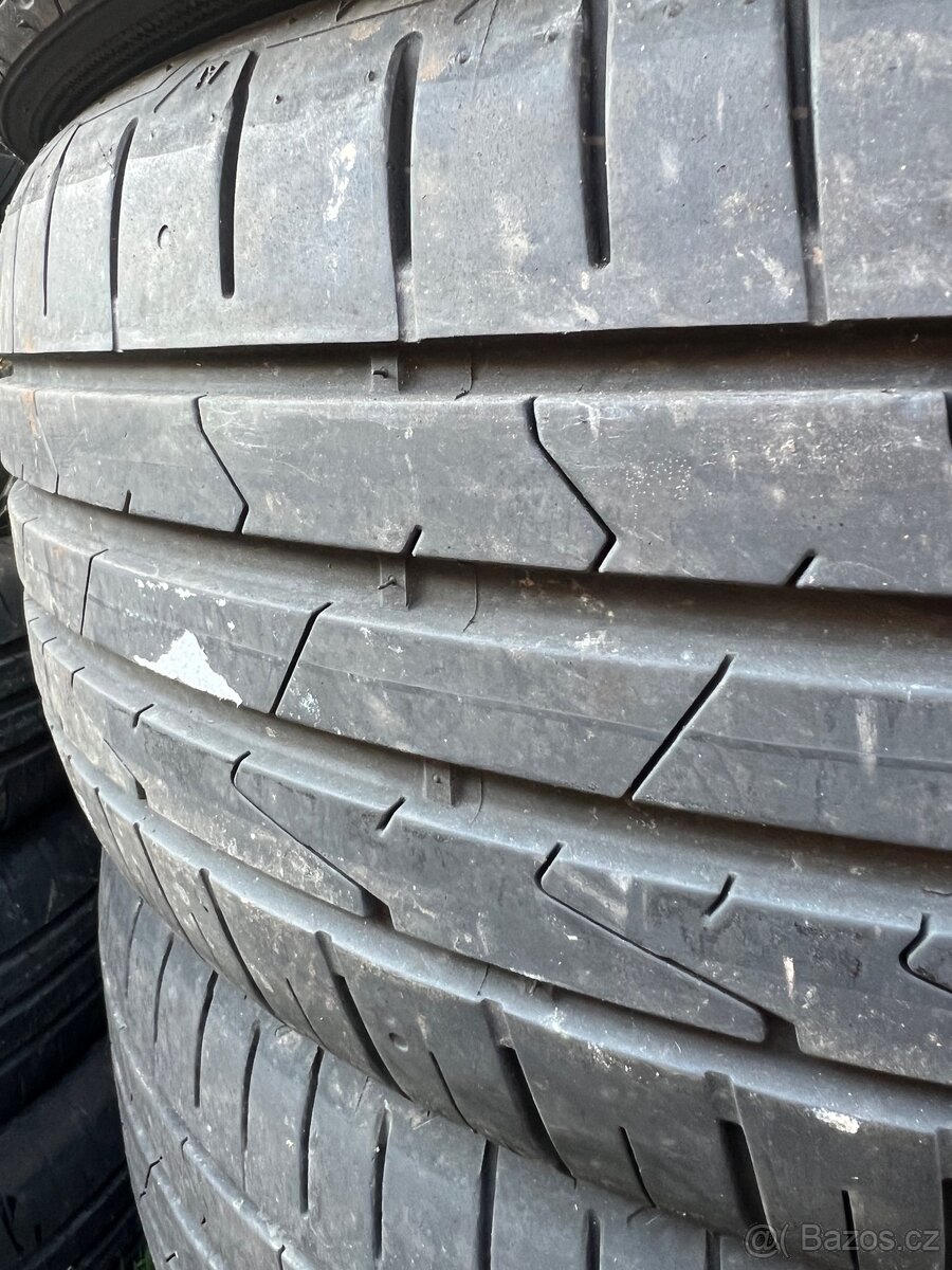 215/55/17 Hankook - 2