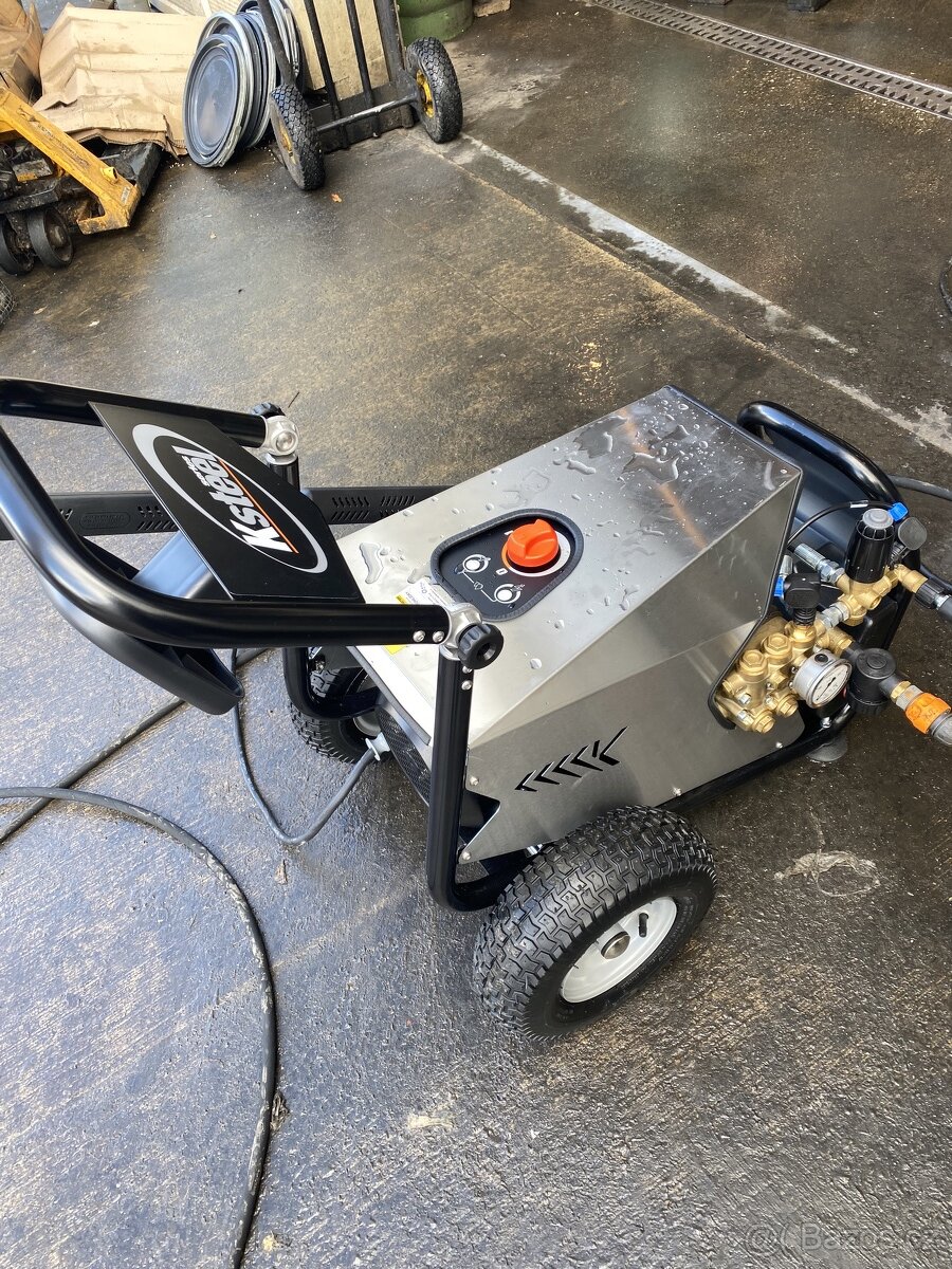 Sleva/prodám COMET K STEEL XL 9.15 TS - VYSOKOTLAKÝ Č - 2