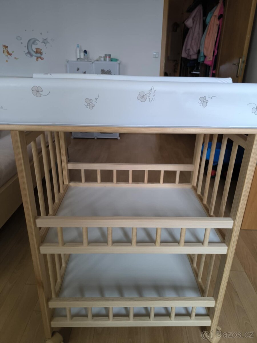 Přebalovací pult - 2