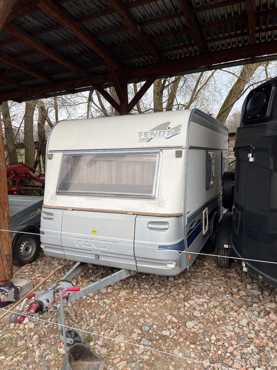 Karavan fend platin - 2