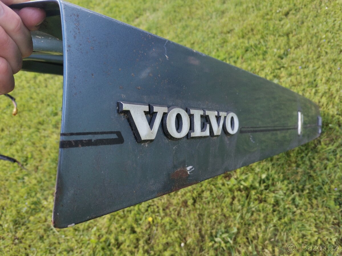 víko kufru Volvo 760/740 - 2