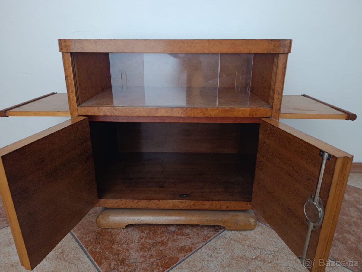 stará škříňka - 2