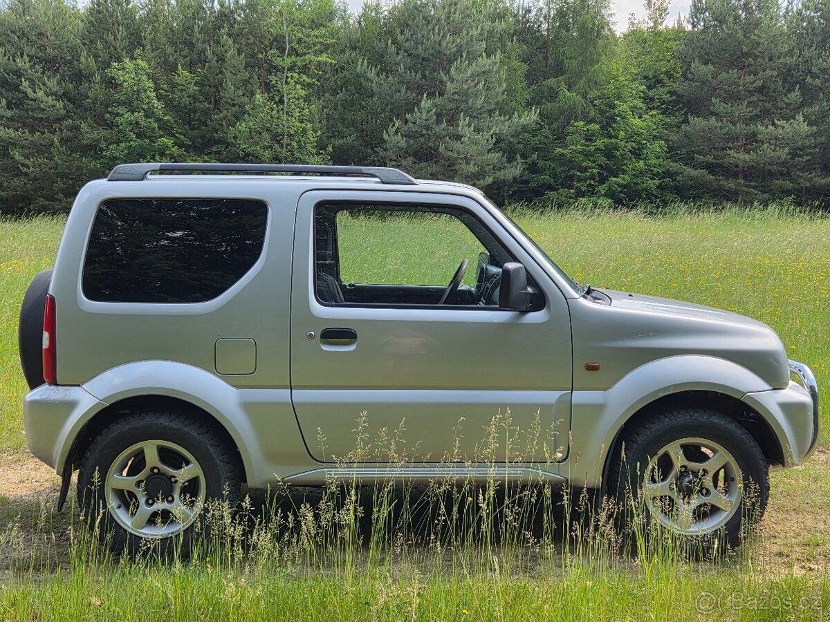 Suzuki Jimny 1.3i - 2