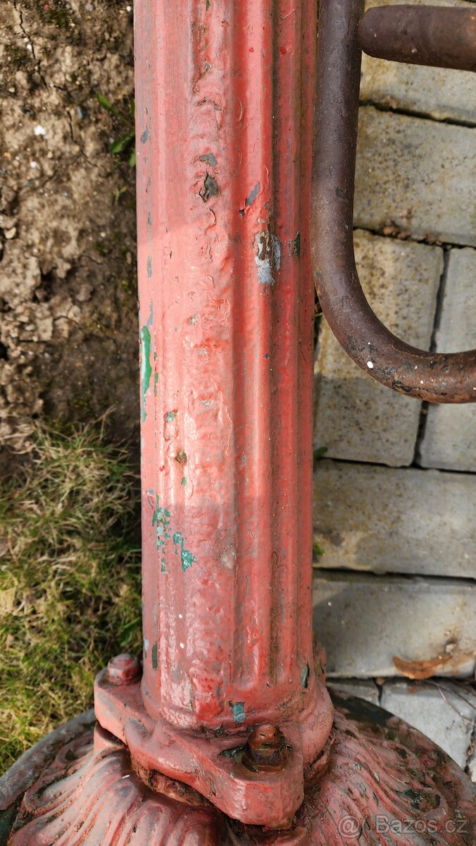 Prodám starou zahradní pumpu - 2