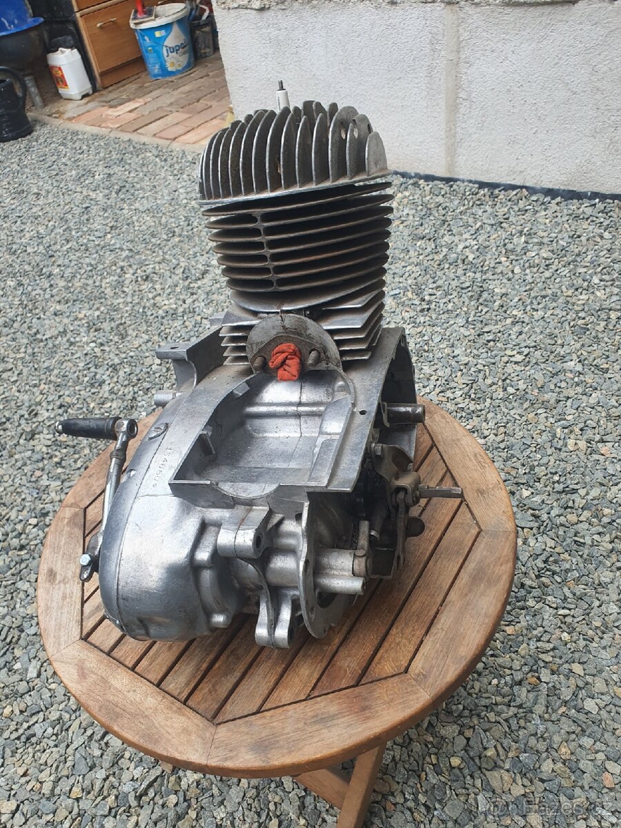 Motor jawa/ČZ 175 ? - 2