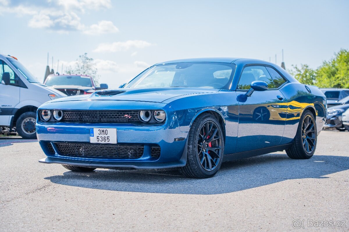 Dodge Challenger 5.7 MANUAL - 2