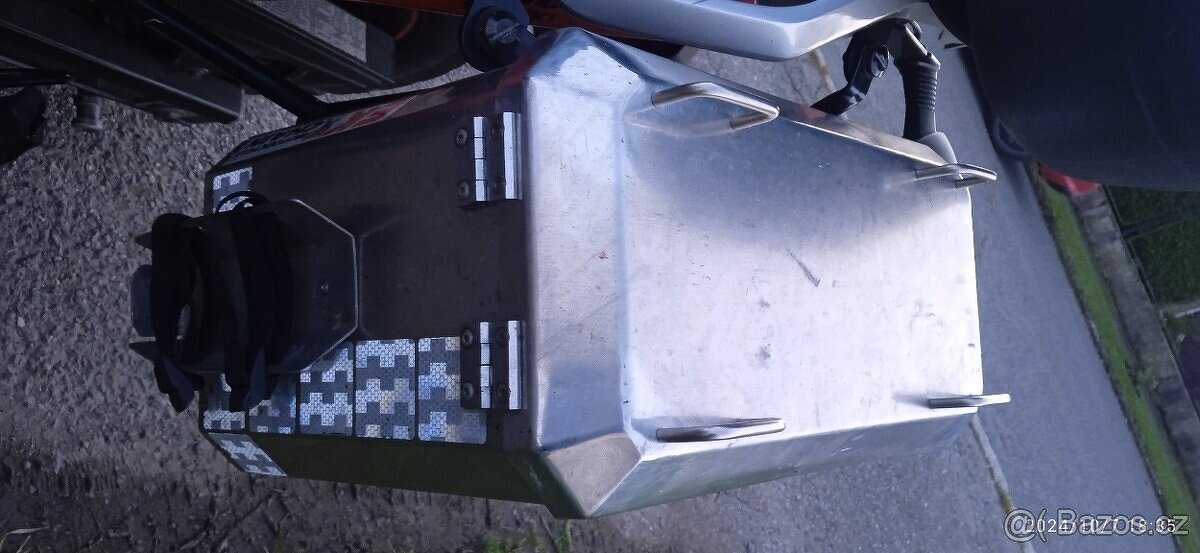 Kufry na motorku alu Milanek,zamikatelne - 2