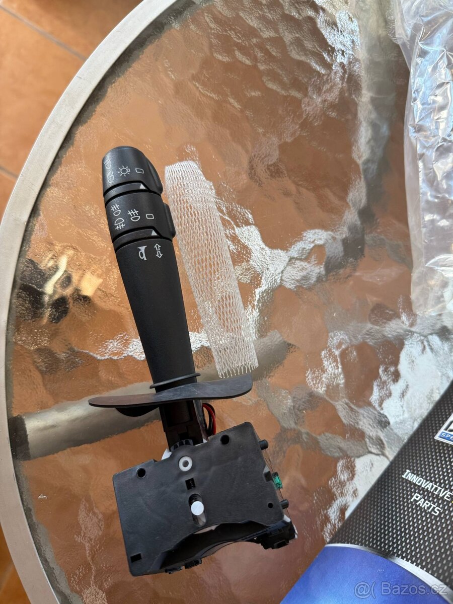 Přepínací páčka blikačů dacia - 2