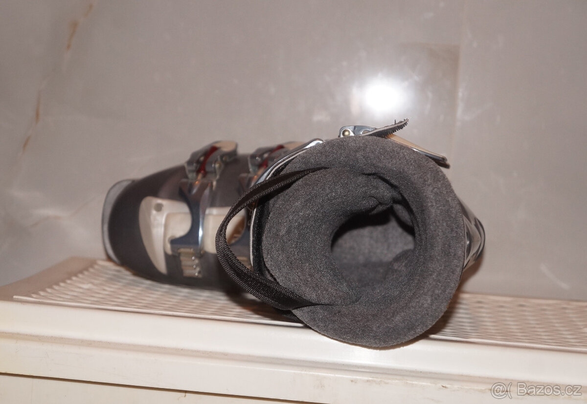 Nové lyžáky 40 Salomon vel. 25 až 25,5 (6,5UK ; 40EU), bezva - 2