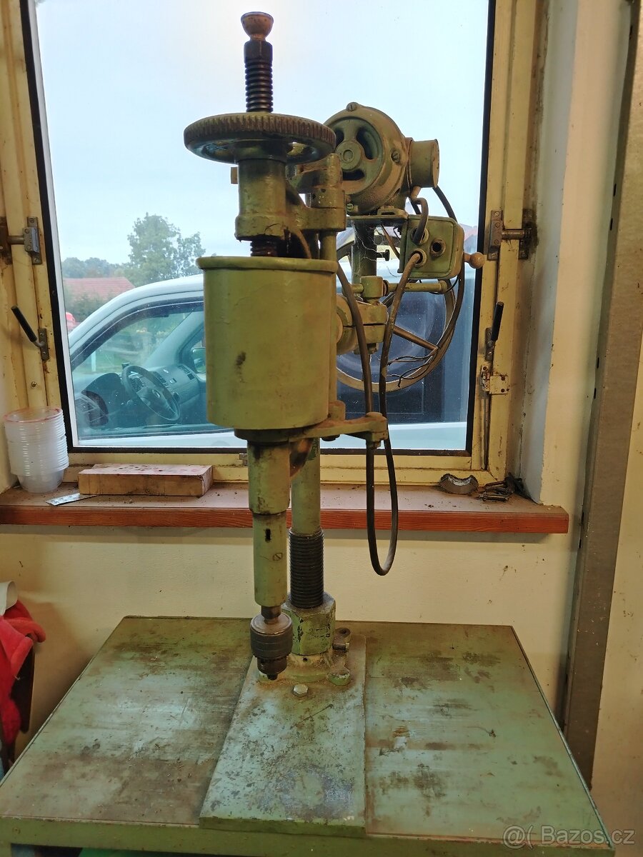 Stolní sloupová vrtačka - 2