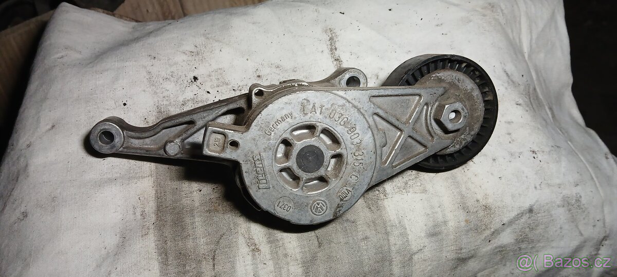 Škoda Octavia 2,Napínací kladka Alternatoru,03G 903 315 - 2