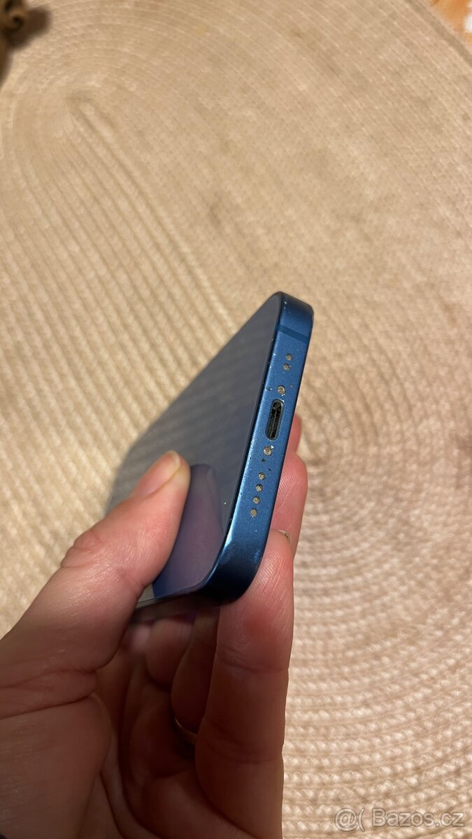 Prodám modrý iPhone 13 mini 128GB - 2