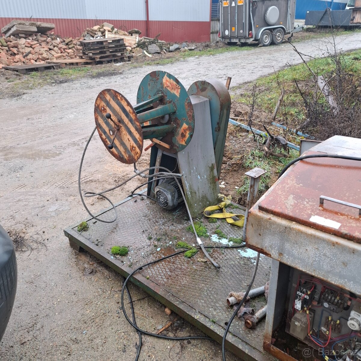 Navíječka kabelů - 2