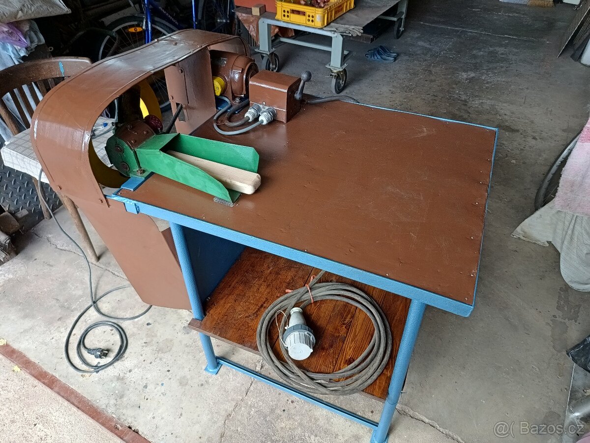 Elektrická řezačka kopřiv a pícnin - 2