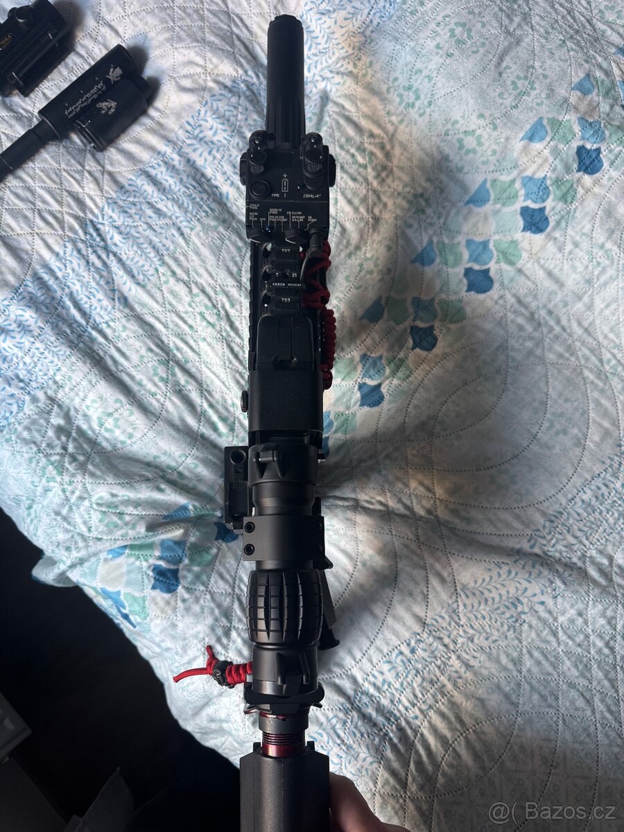 Airsoft M4 elektrická + příslušenství - 2