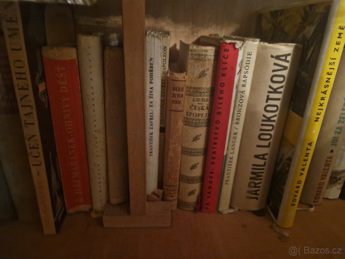 Staré knihy - 2