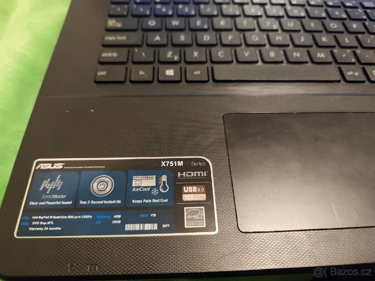 Prodám notebook Asus - 2