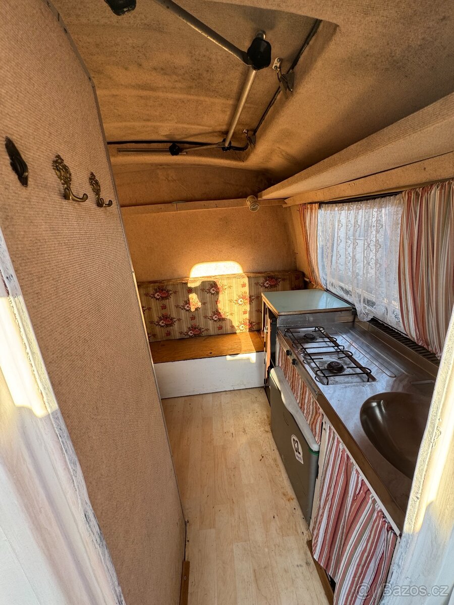 Karavan - N126 (Polák) - Niewiadow - Obytný přívěs - 2