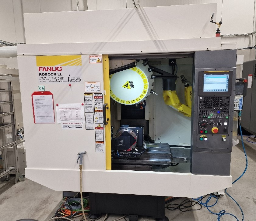 5-ti osé obráběcí centrum FANUC ROBODRILL ALFA D21LiB5 + rob - 2
