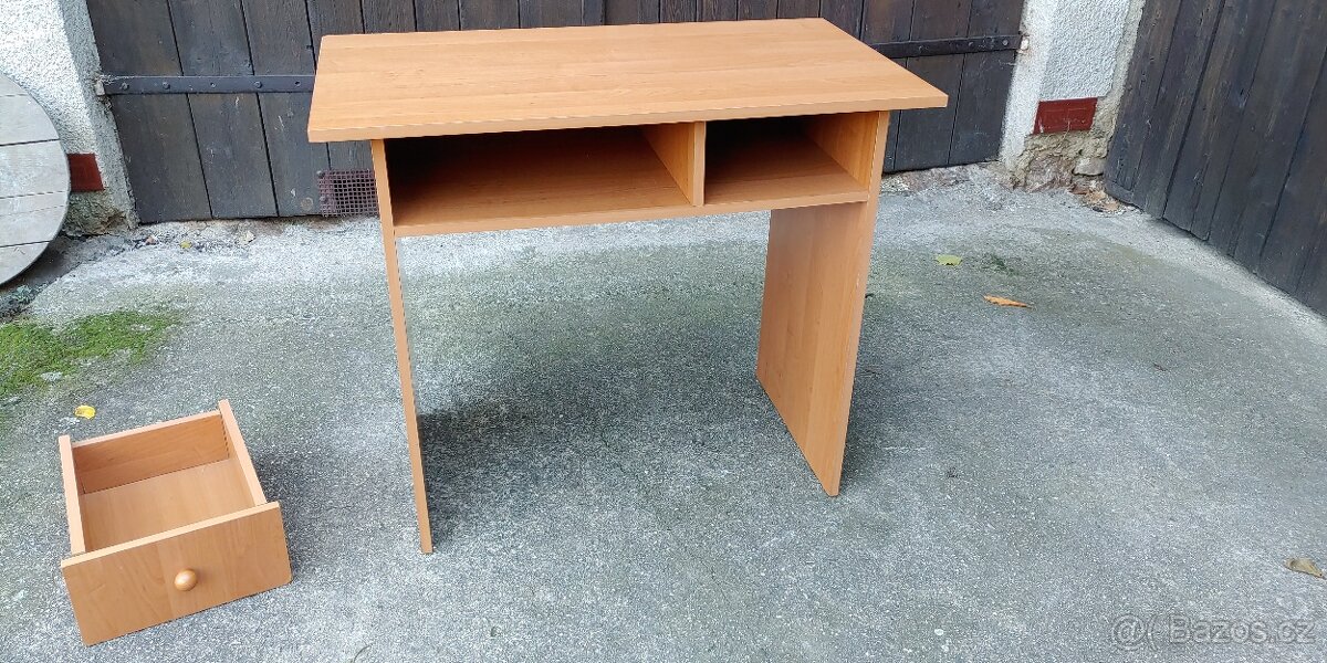 Pracovní / psací stůl - 2